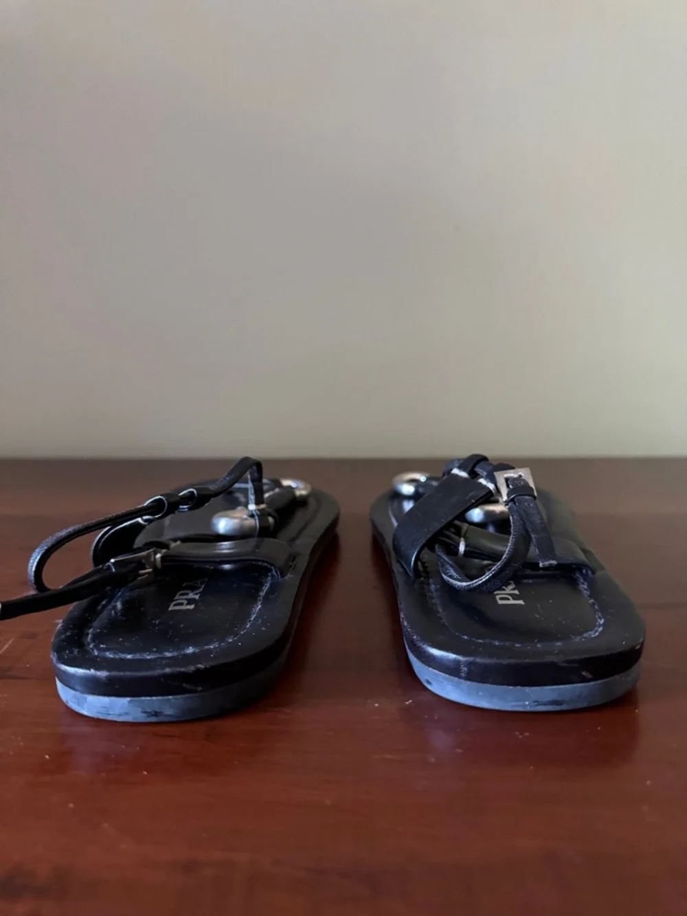 PRADA Black Leather Sandal with Gold Ring Accents - Vintage - Picture 4 of 6